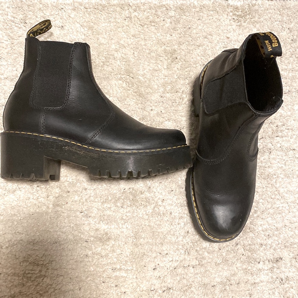 Doc Marten Rommetys Chelsea Boots Size 7